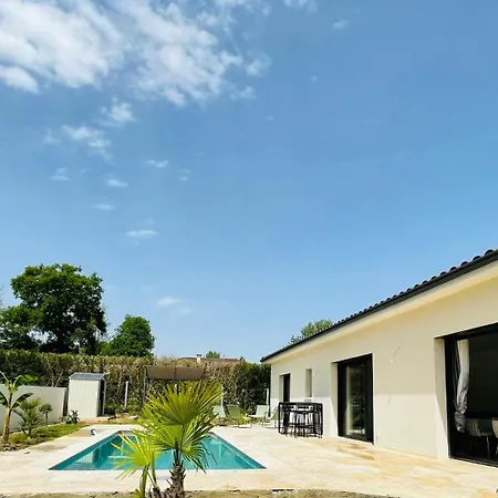 Maison Moderne Avec Piscine Holiday home