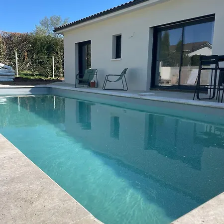 Maison Moderne Avec Piscine *