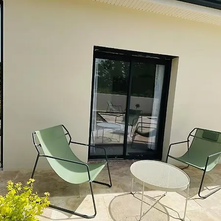 Maison Moderne Avec Piscine Holiday home