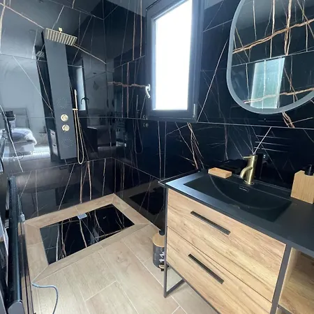 Сasa de vacaciones Maison Moderne Avec Piscine *